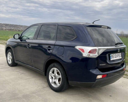 Синій Міцубісі Аутлендер, об'ємом двигуна 2.4 л та пробігом 262 тис. км за 8500 $, фото 3 на Automoto.ua