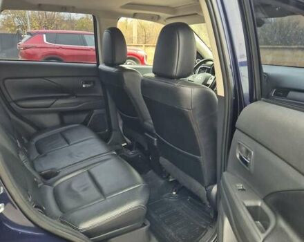 Синій Міцубісі Аутлендер, об'ємом двигуна 2.36 л та пробігом 183 тис. км за 14000 $, фото 9 на Automoto.ua