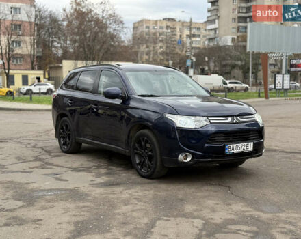 Синій Міцубісі Аутлендер, об'ємом двигуна 2.4 л та пробігом 212 тис. км за 10000 $, фото 2 на Automoto.ua