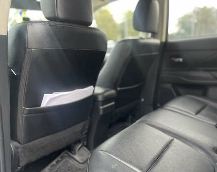 Синій Міцубісі Аутлендер, об'ємом двигуна 2 л та пробігом 155 тис. км за 14999 $, фото 16 на Automoto.ua