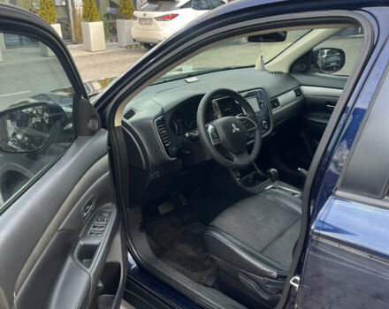 Синий Мицубиси Аутлендер, объемом двигателя 2.36 л и пробегом 187 тыс. км за 9999 $, фото 16 на Automoto.ua