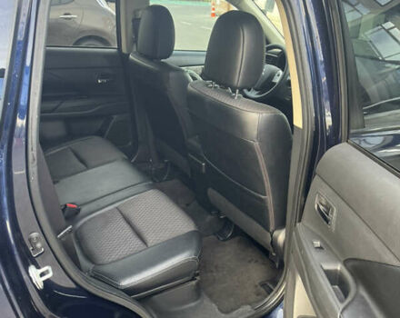 Синий Мицубиси Аутлендер, объемом двигателя 2.36 л и пробегом 187 тыс. км за 9999 $, фото 14 на Automoto.ua