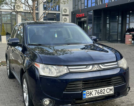 Синий Мицубиси Аутлендер, объемом двигателя 2.36 л и пробегом 187 тыс. км за 9999 $, фото 9 на Automoto.ua