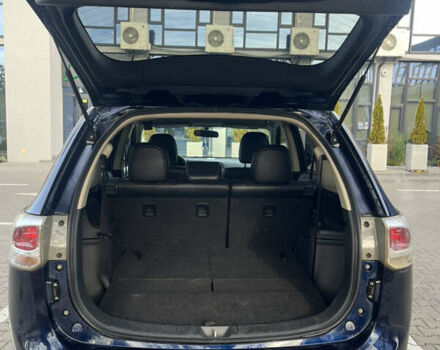 Синий Мицубиси Аутлендер, объемом двигателя 2.36 л и пробегом 187 тыс. км за 9999 $, фото 10 на Automoto.ua