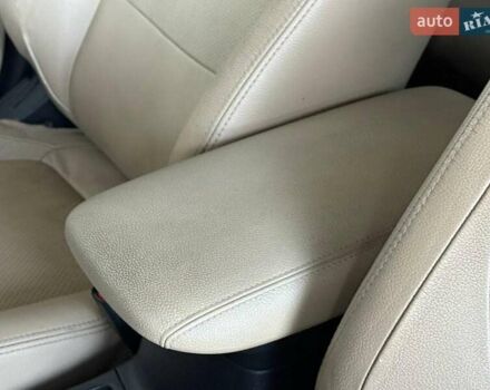 Синий Мицубиси Аутлендер, объемом двигателя 3 л и пробегом 144 тыс. км за 15940 $, фото 13 на Automoto.ua