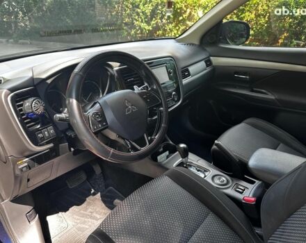 Синій Міцубісі Аутлендер, об'ємом двигуна 2 л та пробігом 238 тис. км за 15990 $, фото 9 на Automoto.ua