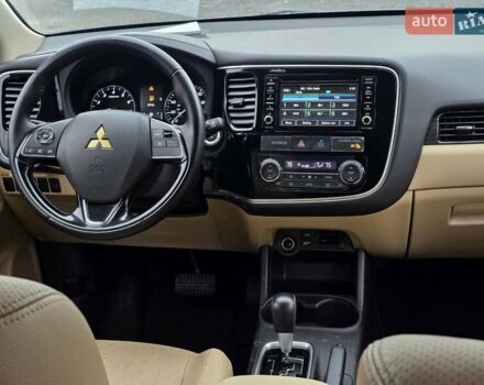 Синий Мицубиси Аутлендер, объемом двигателя 2.4 л и пробегом 134 тыс. км за 13999 $, фото 25 на Automoto.ua