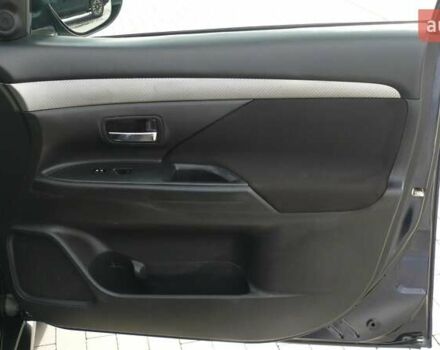 Синій Міцубісі Аутлендер, об'ємом двигуна 2.36 л та пробігом 161 тис. км за 14400 $, фото 21 на Automoto.ua