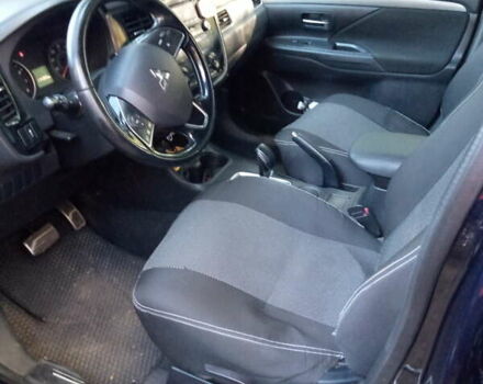 Синій Міцубісі Аутлендер, об'ємом двигуна 2.36 л та пробігом 162 тис. км за 15700 $, фото 2 на Automoto.ua