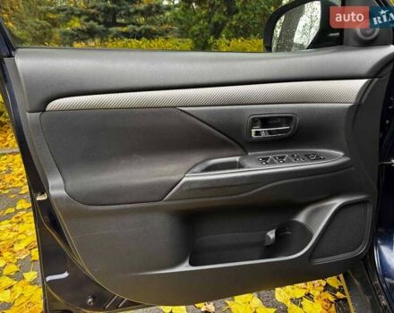 Синий Мицубиси Аутлендер, объемом двигателя 2 л и пробегом 238 тыс. км за 14940 $, фото 10 на Automoto.ua