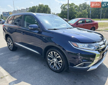 Синий Мицубиси Аутлендер, объемом двигателя 3 л и пробегом 157 тыс. км за 15000 $, фото 9 на Automoto.ua