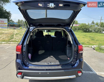 Синий Мицубиси Аутлендер, объемом двигателя 3 л и пробегом 157 тыс. км за 15000 $, фото 28 на Automoto.ua