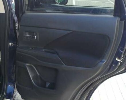 Синій Міцубісі Аутлендер, об'ємом двигуна 2.36 л та пробігом 161 тис. км за 14400 $, фото 26 на Automoto.ua