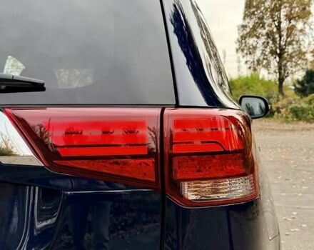 Синий Мицубиси Аутлендер, объемом двигателя 3 л и пробегом 123 тыс. км за 15900 $, фото 10 на Automoto.ua