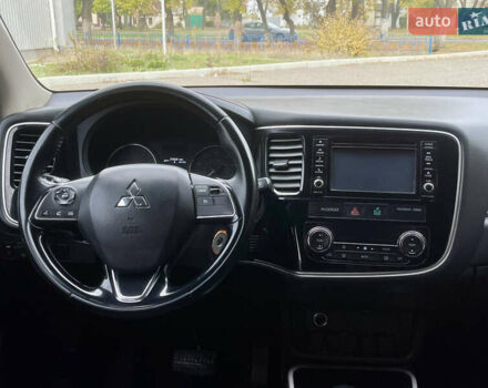 Міцубісі Аутлендер 2017 у Миколаєві на Automoto.ua Синій Міцубісі Аутлендер, об'ємом двигуна 2.36 л та пробігом 135 тис. км за 13899 $, фото 13 на Automoto.ua