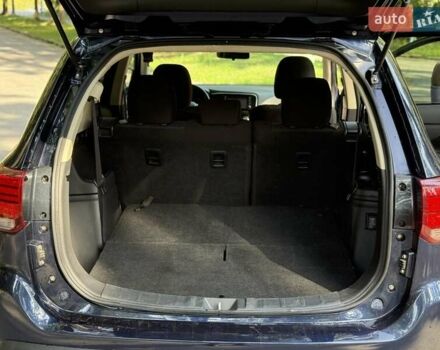 Синий Мицубиси Аутлендер, объемом двигателя 2.4 л и пробегом 102 тыс. км за 15000 $, фото 14 на Automoto.ua