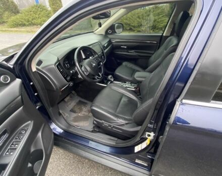 Синий Мицубиси Аутлендер, объемом двигателя 3 л и пробегом 120 тыс. км за 14500 $, фото 14 на Automoto.ua