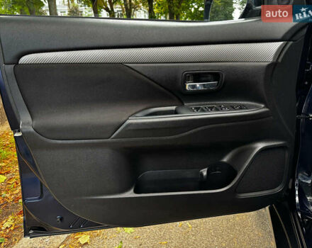 Синий Мицубиси Аутлендер, объемом двигателя 2.4 л и пробегом 144 тыс. км за 15490 $, фото 8 на Automoto.ua