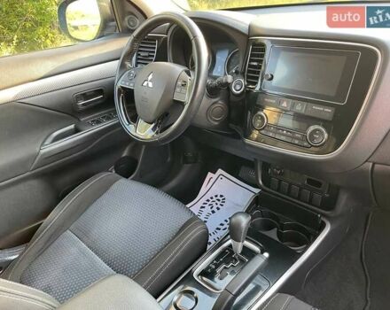 Синий Мицубиси Аутлендер, объемом двигателя 2.4 л и пробегом 221 тыс. км за 12300 $, фото 16 на Automoto.ua