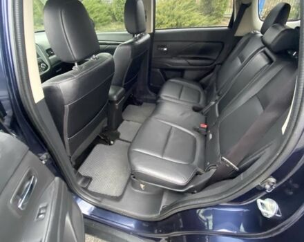 Синий Мицубиси Аутлендер, объемом двигателя 3 л и пробегом 120 тыс. км за 14500 $, фото 12 на Automoto.ua