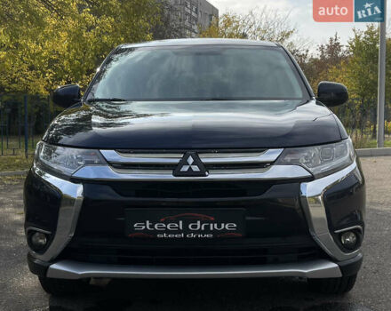 Міцубісі Аутлендер 2017 у Миколаєві на Automoto.ua Синій Міцубісі Аутлендер, об'ємом двигуна 2.36 л та пробігом 135 тис. км за 13899 $, фото 1 на Automoto.ua