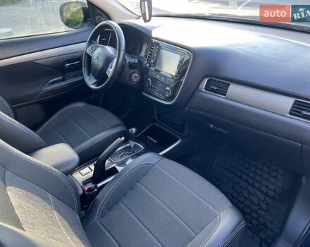 Синий Мицубиси Аутлендер, объемом двигателя 2.36 л и пробегом 150 тыс. км за 15500 $, фото 11 на Automoto.ua