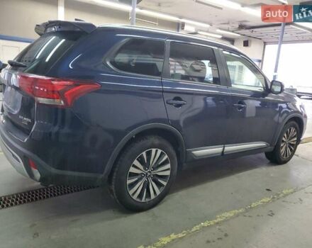 Синий Мицубиси Аутлендер, объемом двигателя 3 л и пробегом 80 тыс. км за 2900 $, фото 2 на Automoto.ua