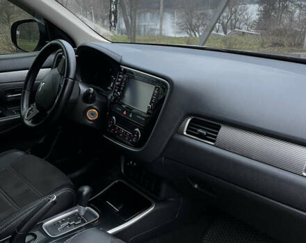 Синій Міцубісі Аутлендер, об'ємом двигуна 2.36 л та пробігом 144 тис. км за 16700 $, фото 17 на Automoto.ua