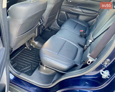 Синий Мицубиси Аутлендер, объемом двигателя 2.36 л и пробегом 71 тыс. км за 13800 $, фото 15 на Automoto.ua