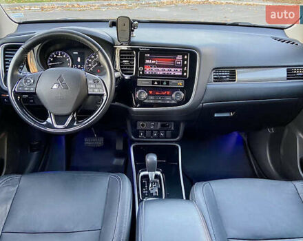 Синий Мицубиси Аутлендер, объемом двигателя 2.36 л и пробегом 71 тыс. км за 13800 $, фото 14 на Automoto.ua
