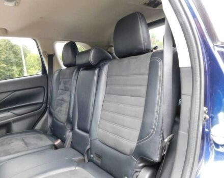 Синий Мицубиси Аутлендер, объемом двигателя 2.4 л и пробегом 37 тыс. км за 9400 $, фото 12 на Automoto.ua