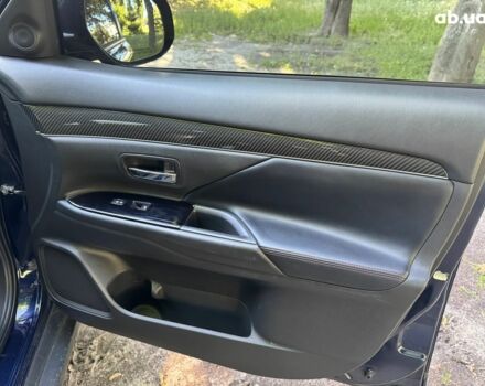 Синий Мицубиси Аутлендер, объемом двигателя 2.4 л и пробегом 75 тыс. км за 15990 $, фото 20 на Automoto.ua