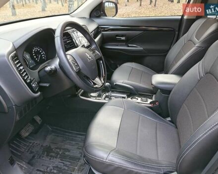 Синий Мицубиси Аутлендер, объемом двигателя 2 л и пробегом 68 тыс. км за 22000 $, фото 27 на Automoto.ua