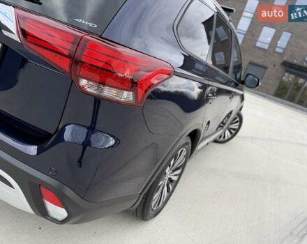Міцубісі Аутлендер 2021 у Кропивницькому (Кіровограді) на Automoto.ua Синій Міцубісі Аутлендер, об'ємом двигуна 2.4 л та пробігом 85 тис. км за 19950 $, фото 56 на Automoto.ua