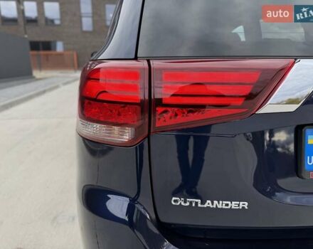 Міцубісі Аутлендер 2021 у Кропивницькому (Кіровограді) на Automoto.ua Синій Міцубісі Аутлендер, об'ємом двигуна 2.4 л та пробігом 85 тис. км за 19950 $, фото 52 на Automoto.ua