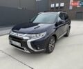 Міцубісі Аутлендер 2021 у Кропивницькому (Кіровограді) на Automoto.ua Синій Міцубісі Аутлендер, об'ємом двигуна 2.4 л та пробігом 85 тис. км за 19950 $, фото 2 на Automoto.ua