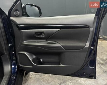 Синий Мицубиси Аутлендер, объемом двигателя 2 л и пробегом 62 тыс. км за 20500 $, фото 30 на Automoto.ua