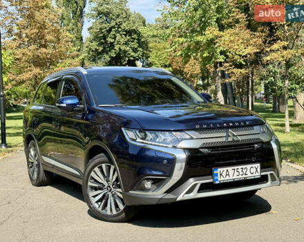 Синій Міцубісі Аутлендер, об'ємом двигуна 2.36 л та пробігом 67 тис. км за 25000 $, фото 16 на Automoto.ua