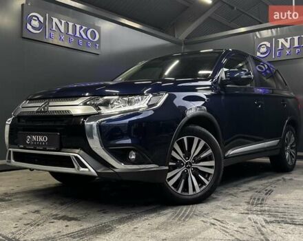Синий Мицубиси Аутлендер, объемом двигателя 2 л и пробегом 62 тыс. км за 20500 $, фото 5 на Automoto.ua