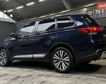 Синий Мицубиси Аутлендер, объемом двигателя 2 л и пробегом 62 тыс. км за 20500 $, фото 10 на Automoto.ua