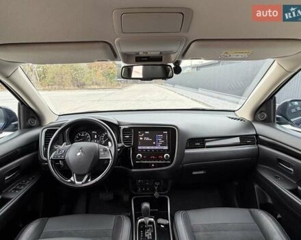 Міцубісі Аутлендер 2021 у Кропивницькому (Кіровограді) на Automoto.ua Синій Міцубісі Аутлендер, об'ємом двигуна 2.4 л та пробігом 85 тис. км за 19950 $, фото 34 на Automoto.ua