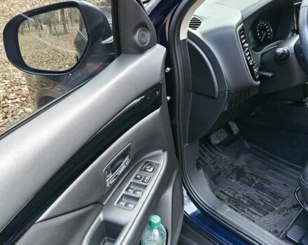 Синий Мицубиси Аутлендер, объемом двигателя 2 л и пробегом 68 тыс. км за 22000 $, фото 32 на Automoto.ua