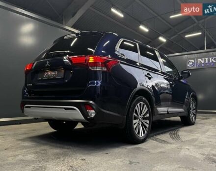 Синий Мицубиси Аутлендер, объемом двигателя 2 л и пробегом 62 тыс. км за 20500 $, фото 18 на Automoto.ua