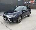 Міцубісі Аутлендер 2021 у Кропивницькому (Кіровограді) на Automoto.ua Синій Міцубісі Аутлендер, об'ємом двигуна 2.4 л та пробігом 85 тис. км за 19950 $, фото 3 на Automoto.ua