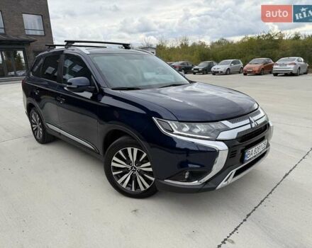Міцубісі Аутлендер 2021 у Кропивницькому (Кіровограді) на Automoto.ua Синій Міцубісі Аутлендер, об'ємом двигуна 2.4 л та пробігом 85 тис. км за 19950 $, фото 14 на Automoto.ua