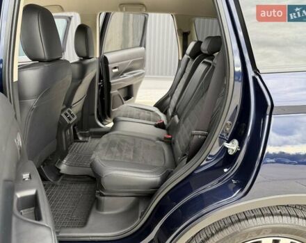Міцубісі Аутлендер 2021 у Кропивницькому (Кіровограді) на Automoto.ua Синій Міцубісі Аутлендер, об'ємом двигуна 2.4 л та пробігом 85 тис. км за 19950 $, фото 42 на Automoto.ua