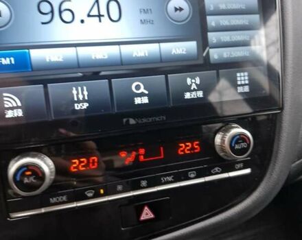 Синий Мицубиси Аутлендер, объемом двигателя 2 л и пробегом 73 тыс. км за 28500 $, фото 15 на Automoto.ua