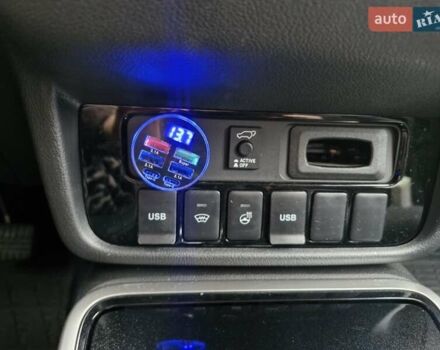 Синий Мицубиси Аутлендер, объемом двигателя 2 л и пробегом 73 тыс. км за 28500 $, фото 14 на Automoto.ua