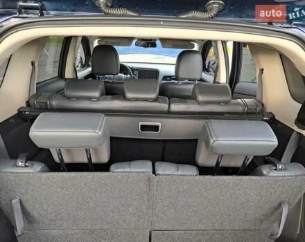 Синій Міцубісі Аутлендер, об'ємом двигуна 2.36 л та пробігом 76 тис. км за 24700 $, фото 32 на Automoto.ua