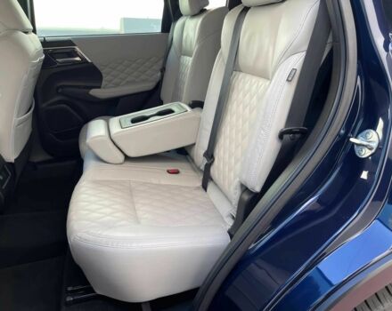 Синій Міцубісі Аутлендер, об'ємом двигуна 2.5 л та пробігом 15 тис. км за 16000 $, фото 13 на Automoto.ua